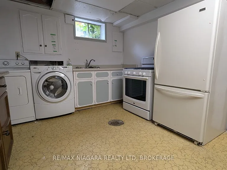 624 Bunting Rd — Photo 16