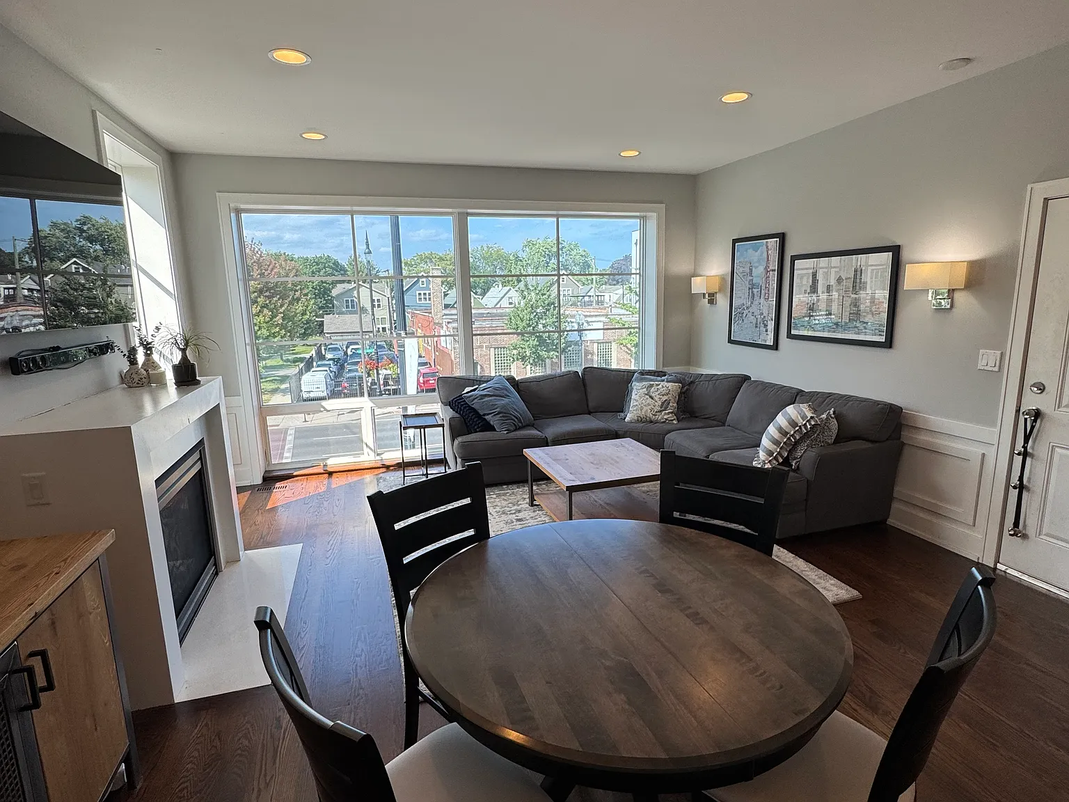 2 bed, 1300 sqft, $3,500 — Photo 3