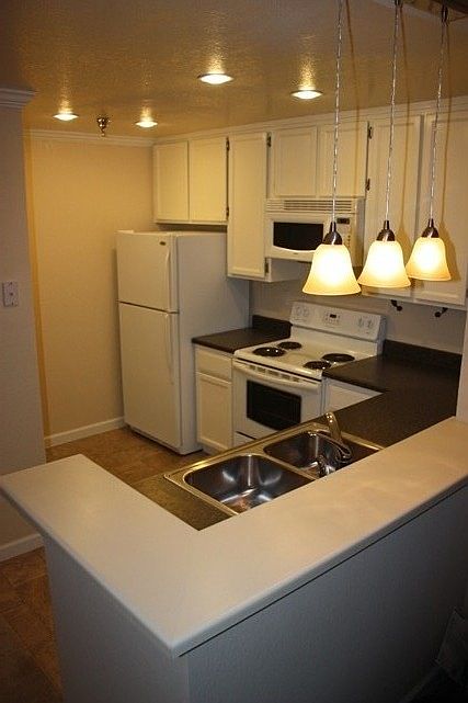 1st image of 2354 La Terrace Cir
