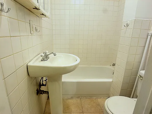 Rented by Ot Demesne LLC | media 19