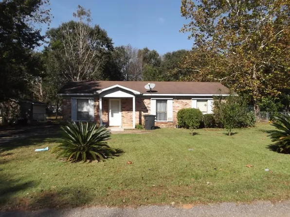 11750 Fieldcrest Ct, Grand Bay, AL 36541