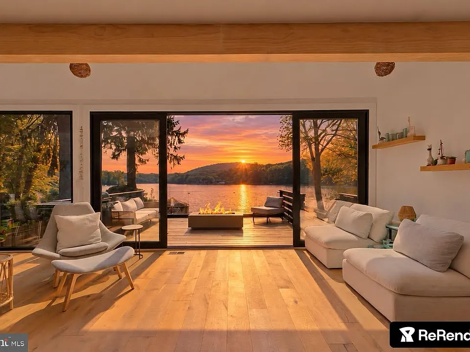 101 Lakeshore Dr