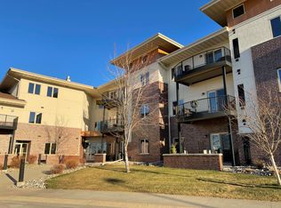 3200 11th St S UNIT 305, Fargo, ND 58104