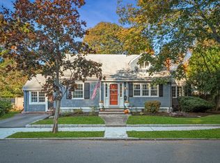 4 Moffatt Rd, Salem, MA 01970