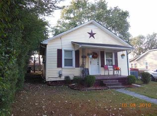 935 Moore St, Athens, TN 37303