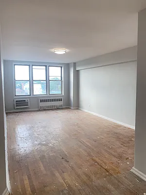 Sold by Chana Ofek, LREB | media 13