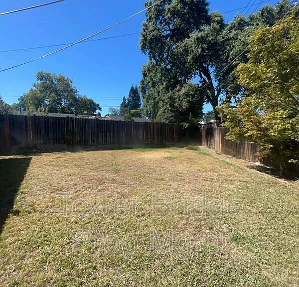 3751 El Ricon Way — Photo 17