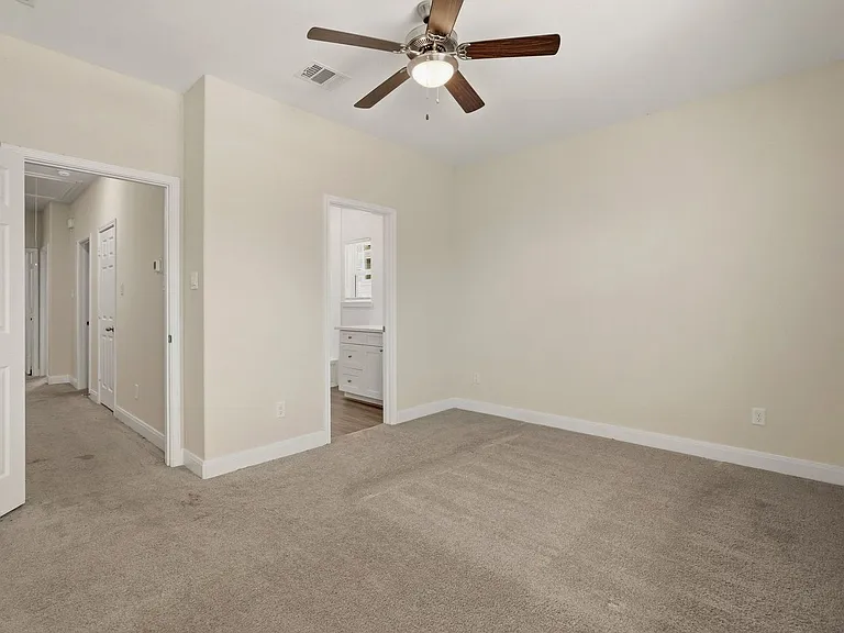 2218 Bringhurst St #B — Photo 23