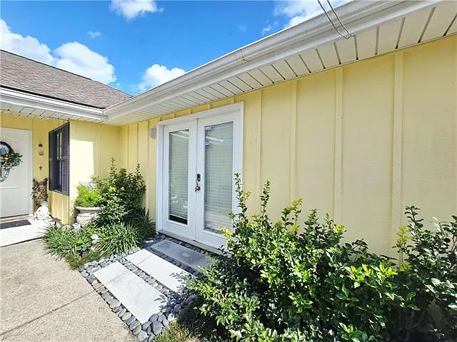 405 Lynnmeade Rd — Photo 1