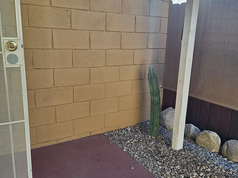 540-570 S Highland Dr — Photo 25