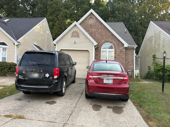 3937 Seasons Point, Evansville, IN 47715