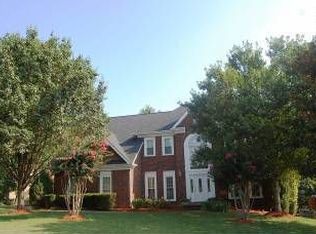 11005 Thornhill Club Dr, Charlotte, NC 28277