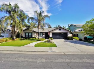 580 Pepper Dr, Hanford, CA 93230