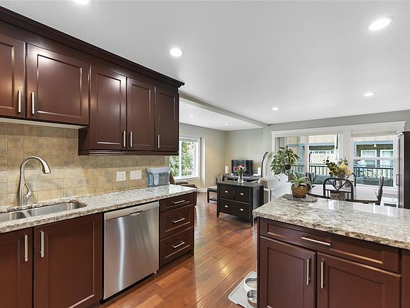 5th image of 982 Rattanwood Pl #101