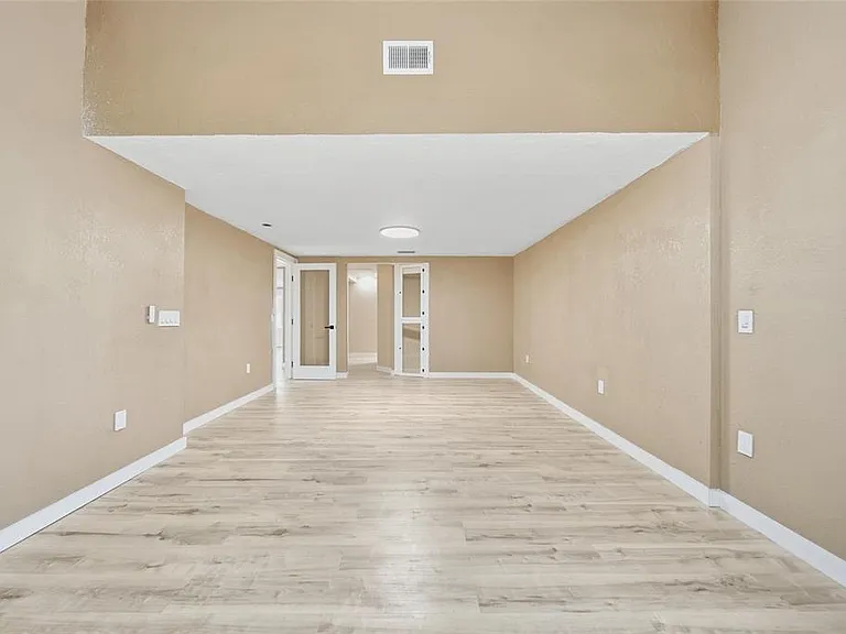 7247 Oelsner St — Photo 18