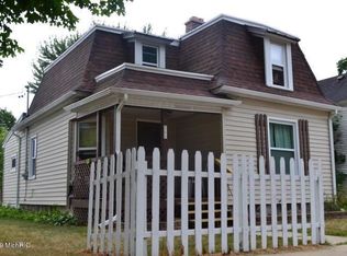 206 Phillips St, Nashville, MI