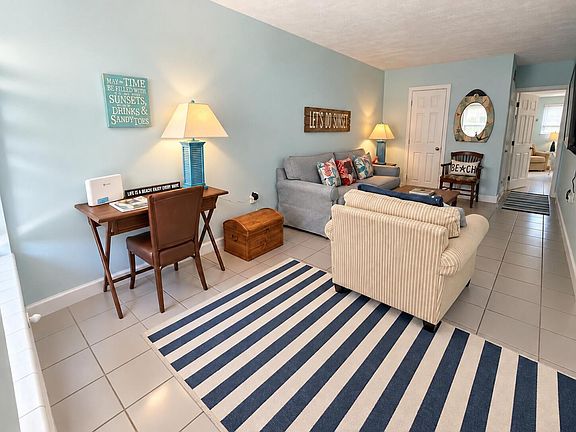 5th image of 217 Saint Croix Pl #218