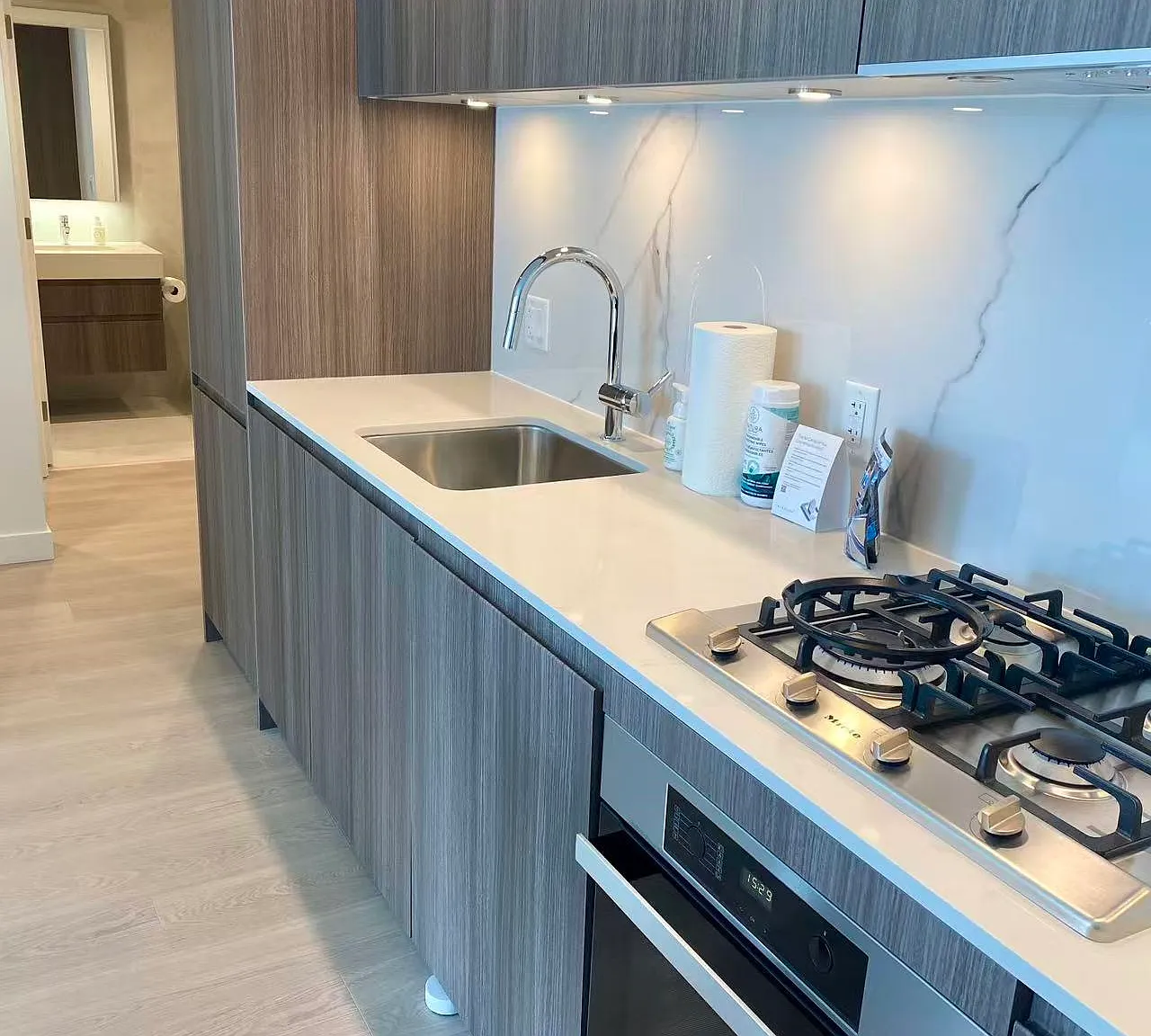 1 bed, 516 sqft, $2,400 — Photo 2