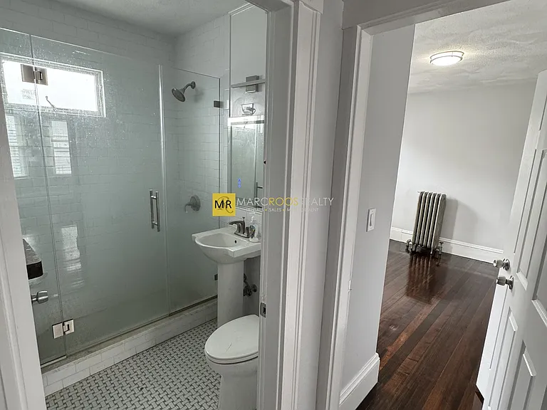 14X Hamilton Rd #14 — Photo 9