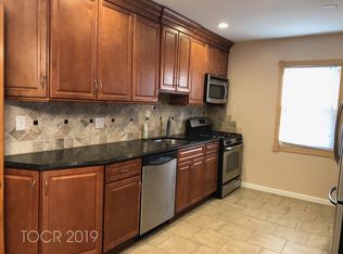 396 Chestnut St, Paramus, NJ 07652