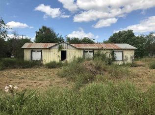 1013 Saltillo St, Cotulla, TX 78014