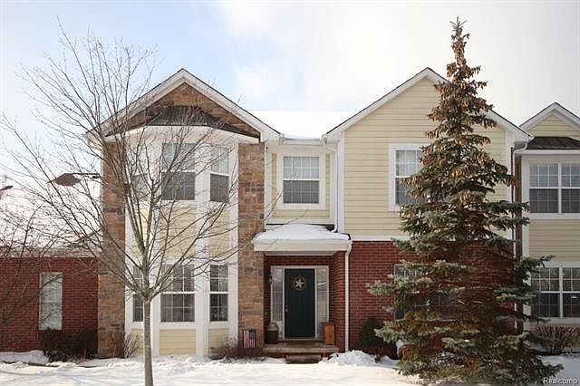 1st image of 1836 Maple Park Dr E