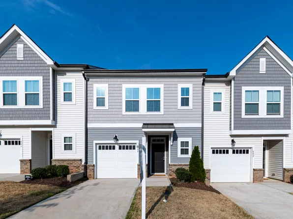 804 Oak Center Dr, Raleigh, NC 27610