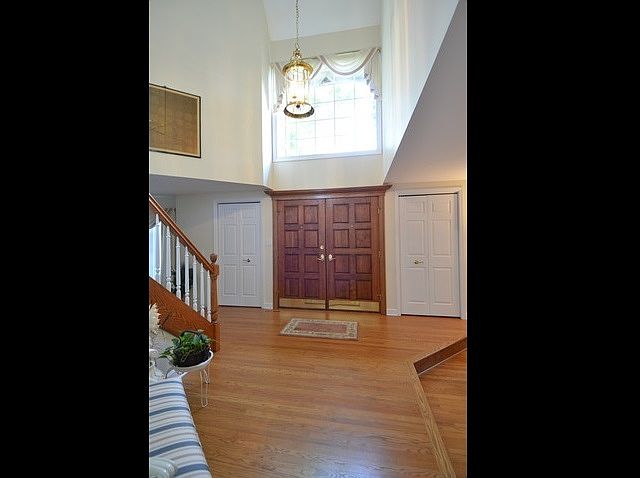 1st image of 7961 Cascade Ct