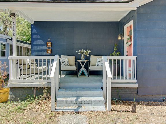 4th image of 2758 W Surrey Dr