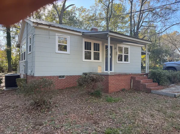 126 Adams St, Elberton, GA 30635