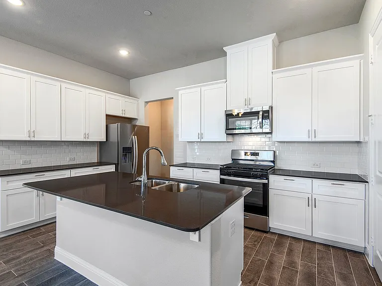 6298 Blythe Dr — Photo 8