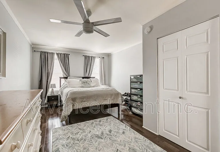 528 S Streeper St — Photo 23
