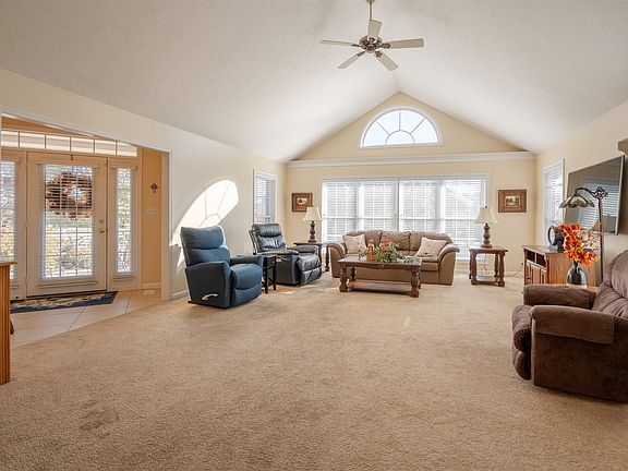 5th image of 2933 Bailey Ln