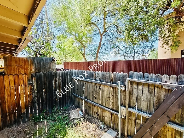 5901 N Oracle Rd #18 — Photo 18