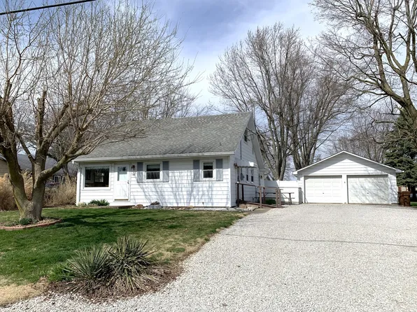 204 Vine St, New Market, IN 47965