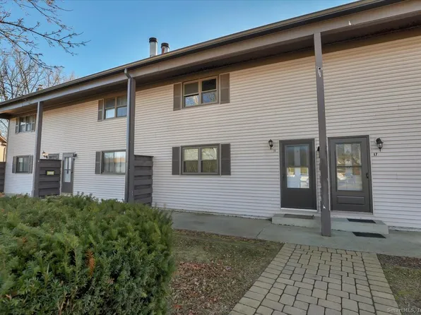 338 Lebanon Avenue #16, Colchester, CT 06415