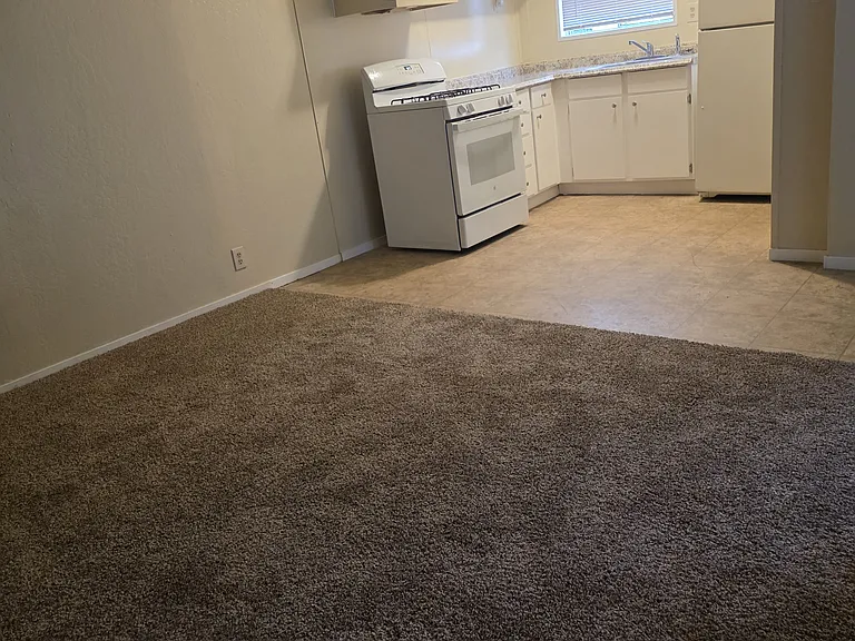 1468 Grand Ave — Photo 5