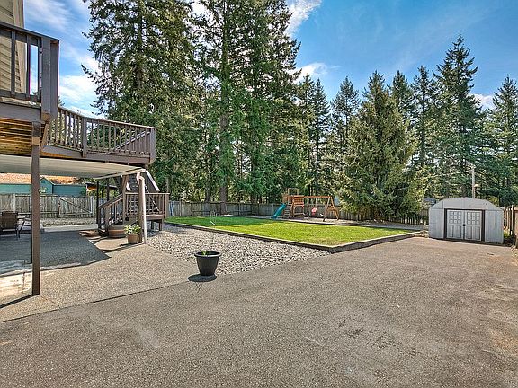 4th image of 6712 163rd Street Ct E