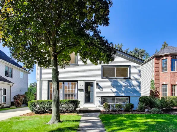 754 S Saylor Ave, Elmhurst, IL 60126