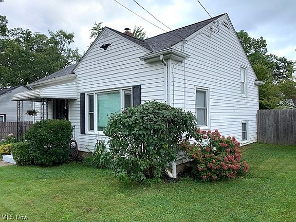 2nd image of 2251 8th St