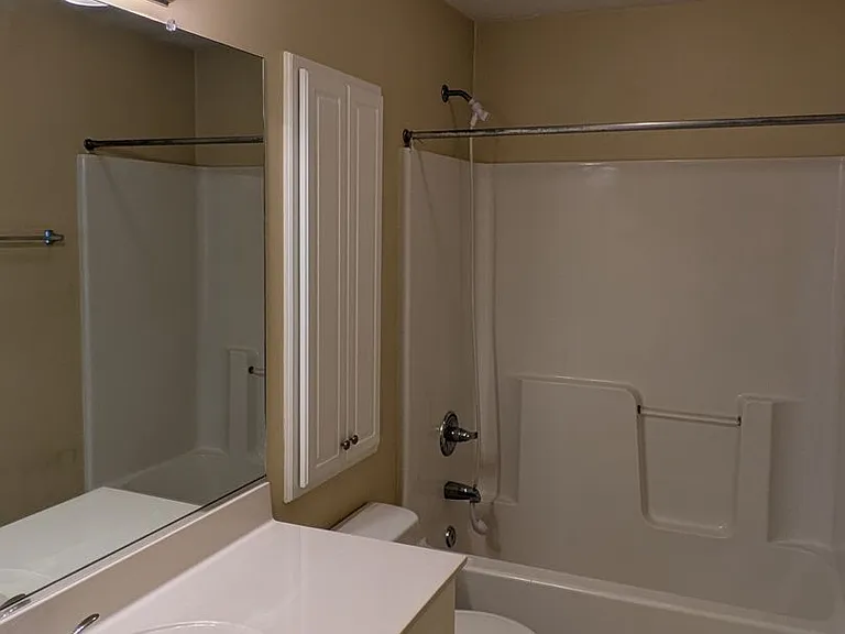 407 Flowing Creek Dr — Photo 22