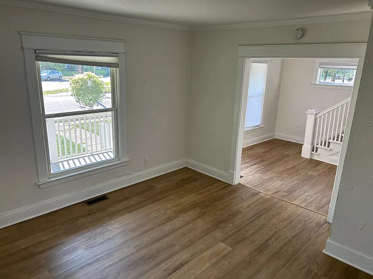 1004 Woodward Ave — Photo 3