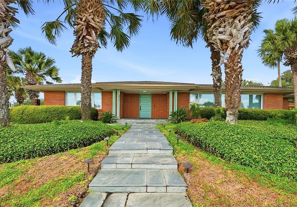 1st image of 2011 Ocean Dr