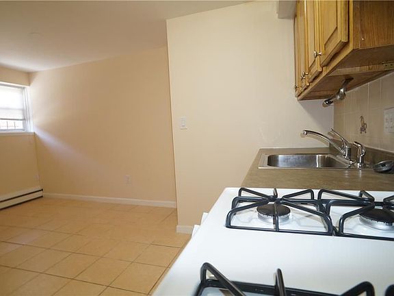 2nd image of 6772 Dartmouth St #1