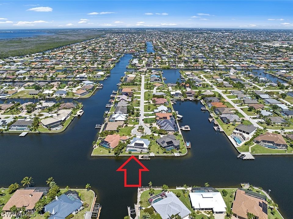 1st image of 4020 SW 27th Ct