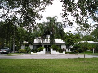 945 NE 120th St, Biscayne Park, FL 33161