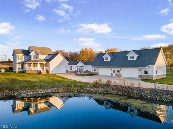 2466 Miday Ave NE, East Canton, OH 44730