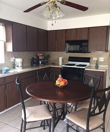4th image of 1609 Lotus Dr