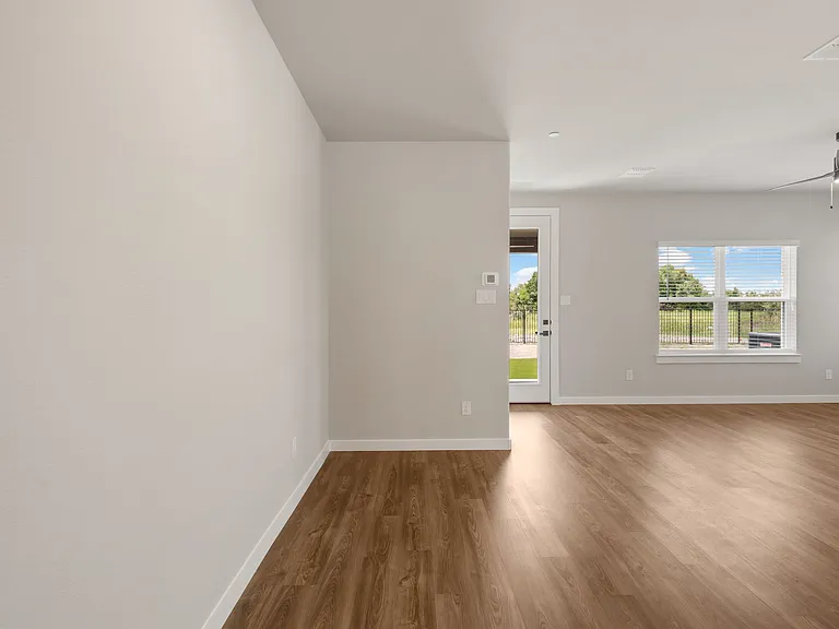 2027 Psalm Cir — Photo 6