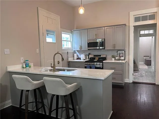 1 bed, 2.0 bath, 1227 sqft, $1,800 — Photo 4